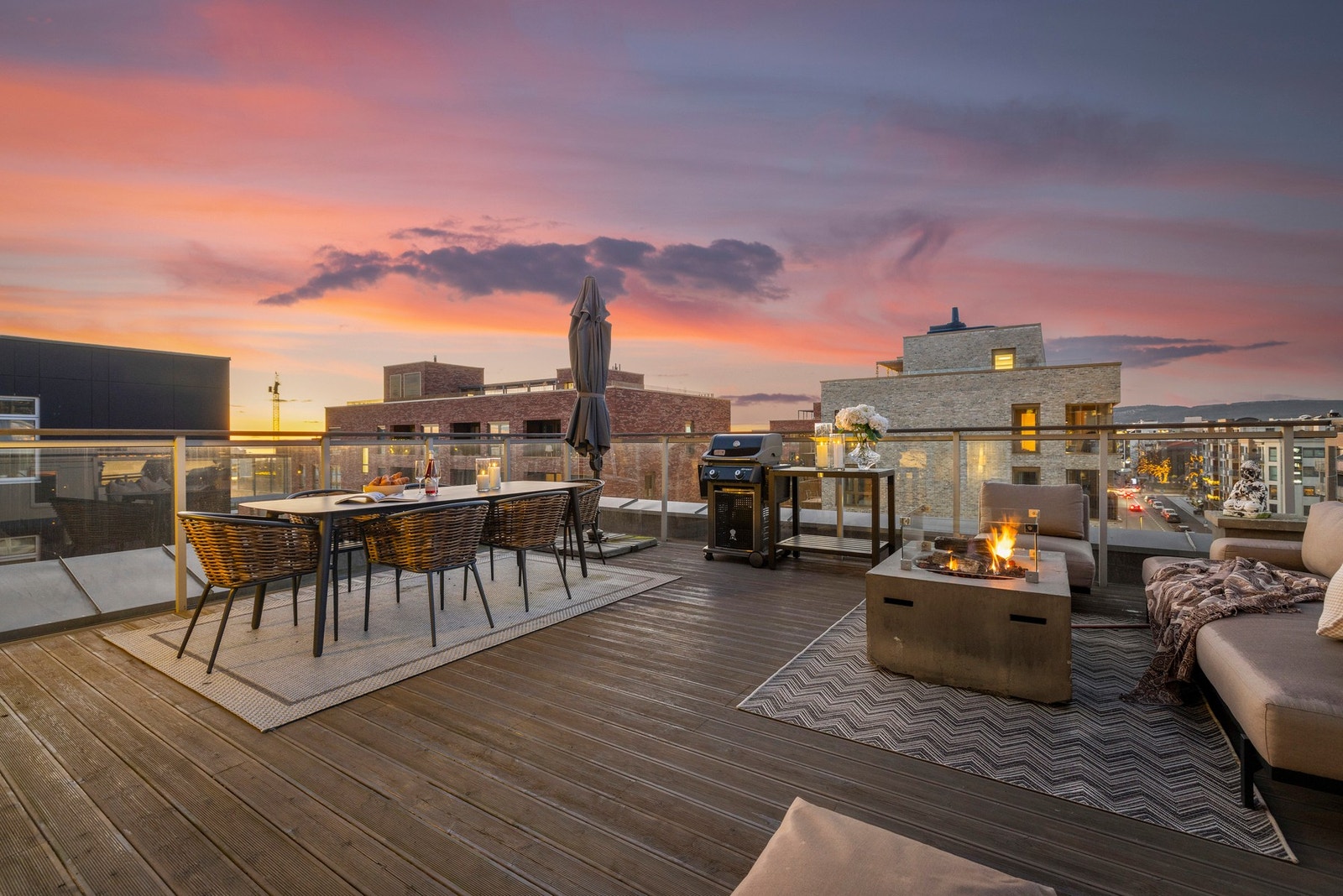 - Velkommen til Lørenveien 53B - presentert av Mattias Mattsson ved PrivatMegleren - (Foto: www.marikafoto.com) Galleribilde