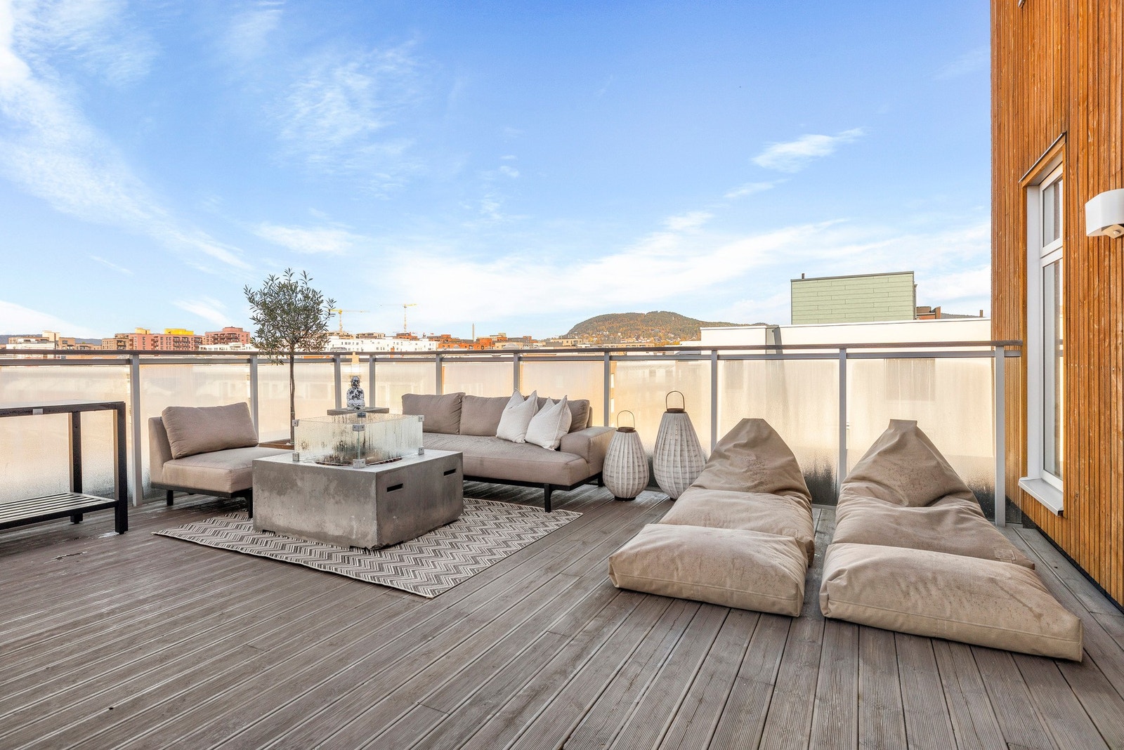 - Vestvendt takterrasse - Galleribilde