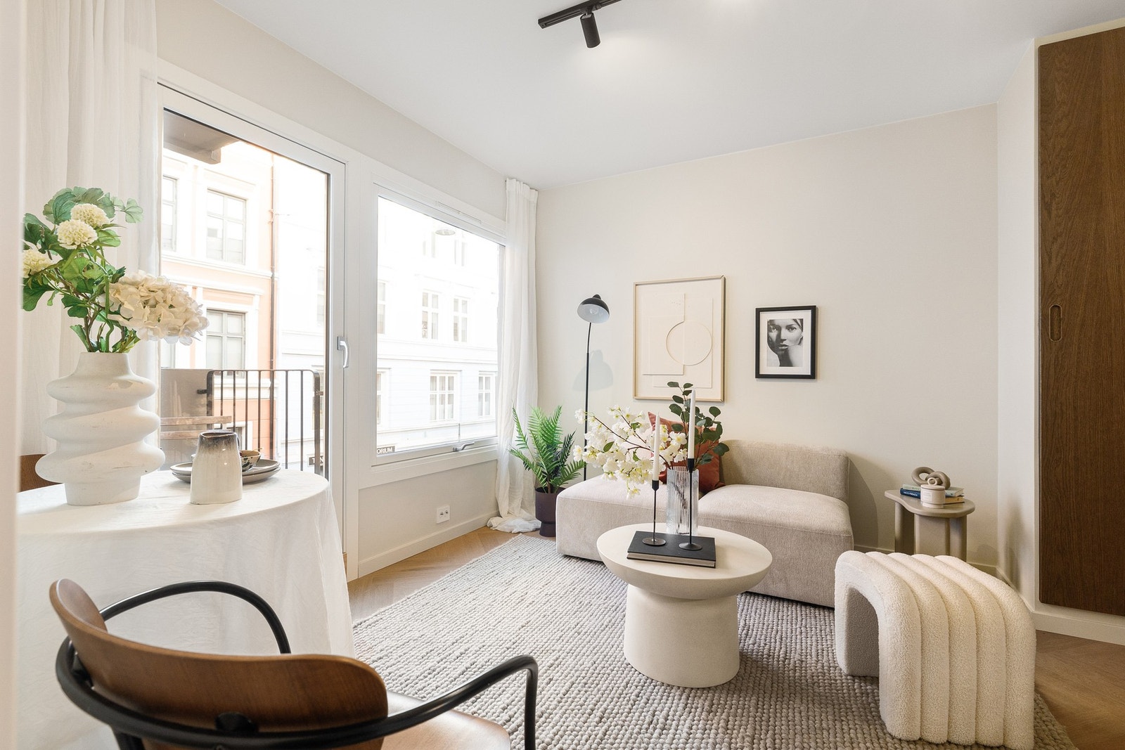 Nye vinduer og ny balkongdør i 2025. Galleribilde