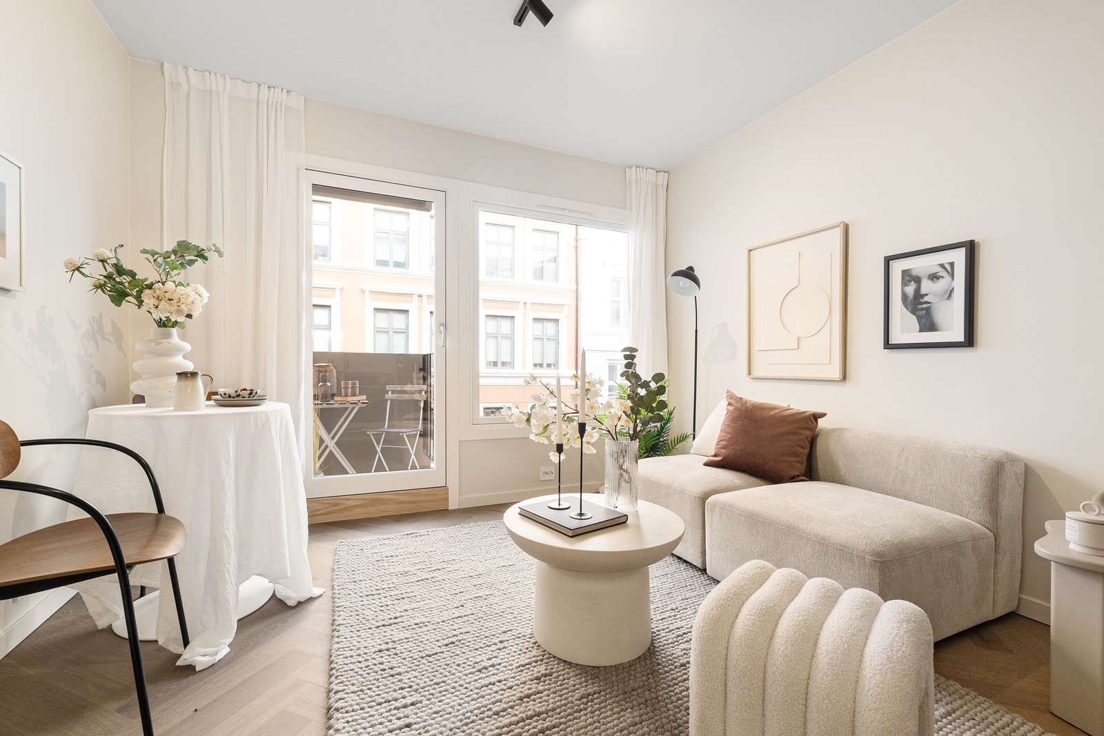 Hele leiligheten er nyoppusset i 2025. Galleribilde