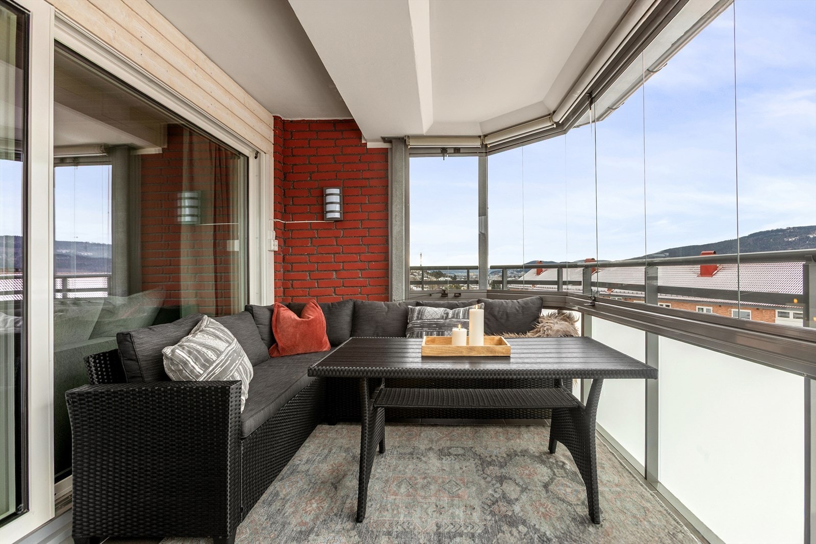 Adkomst til balkong på ca. 10 kvm Galleribilde