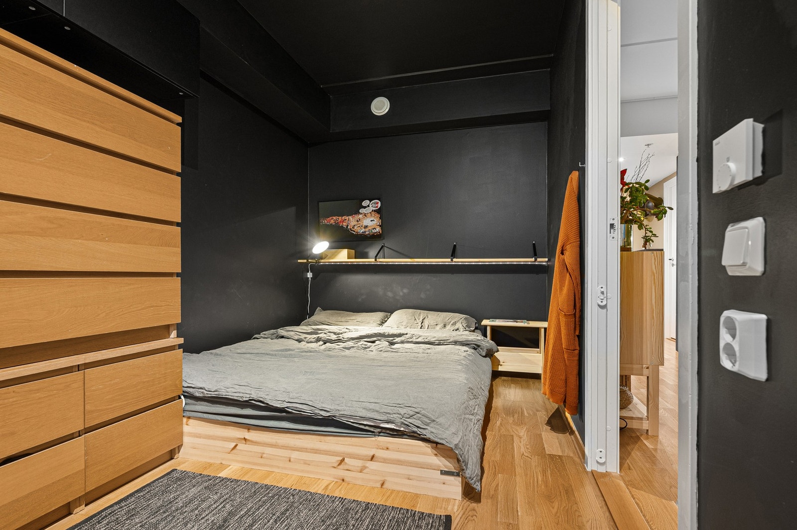 Soverommet er oppmålt til 8,1m². Galleribilde