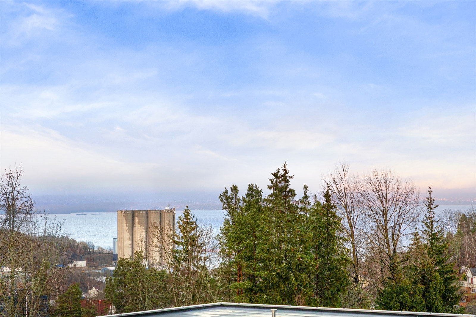 Flott utsikt fra balkongen ved stuen Galleribilde