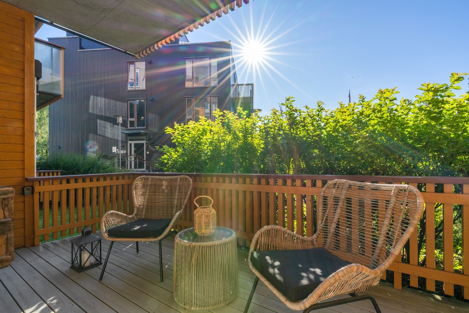 På terrassen er det gode solforhold. Galleribilde