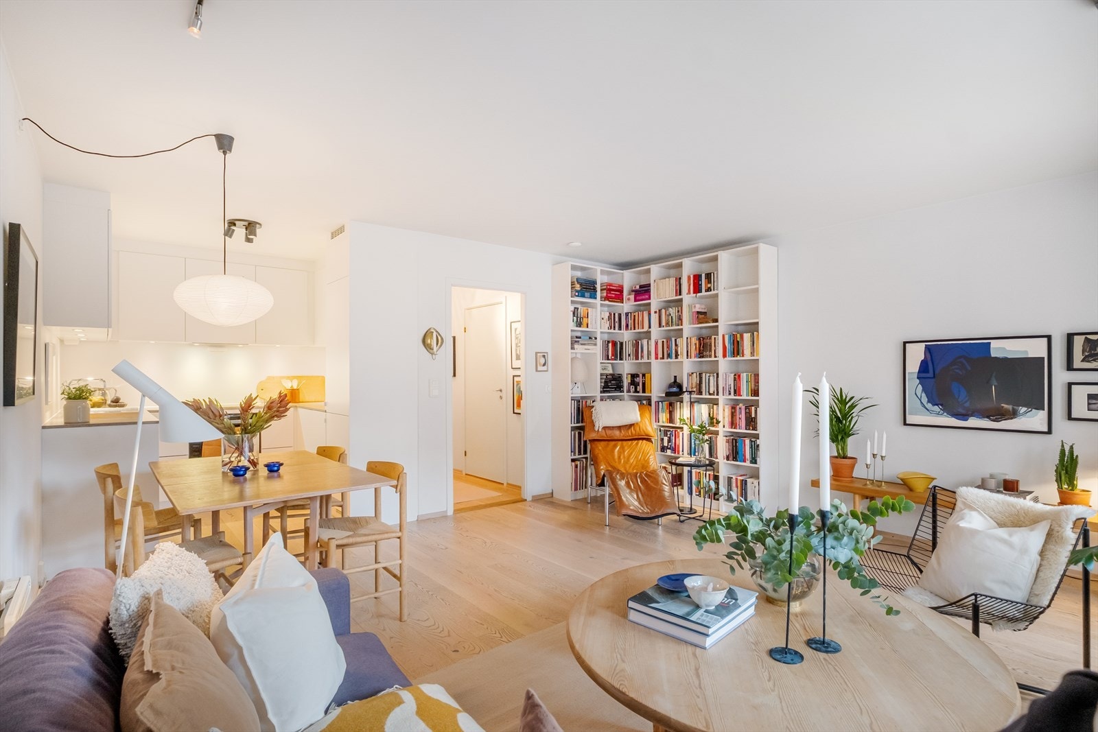 Leiligheten disponerer en kjellerbod på ca. 5 kvm. Galleribilde