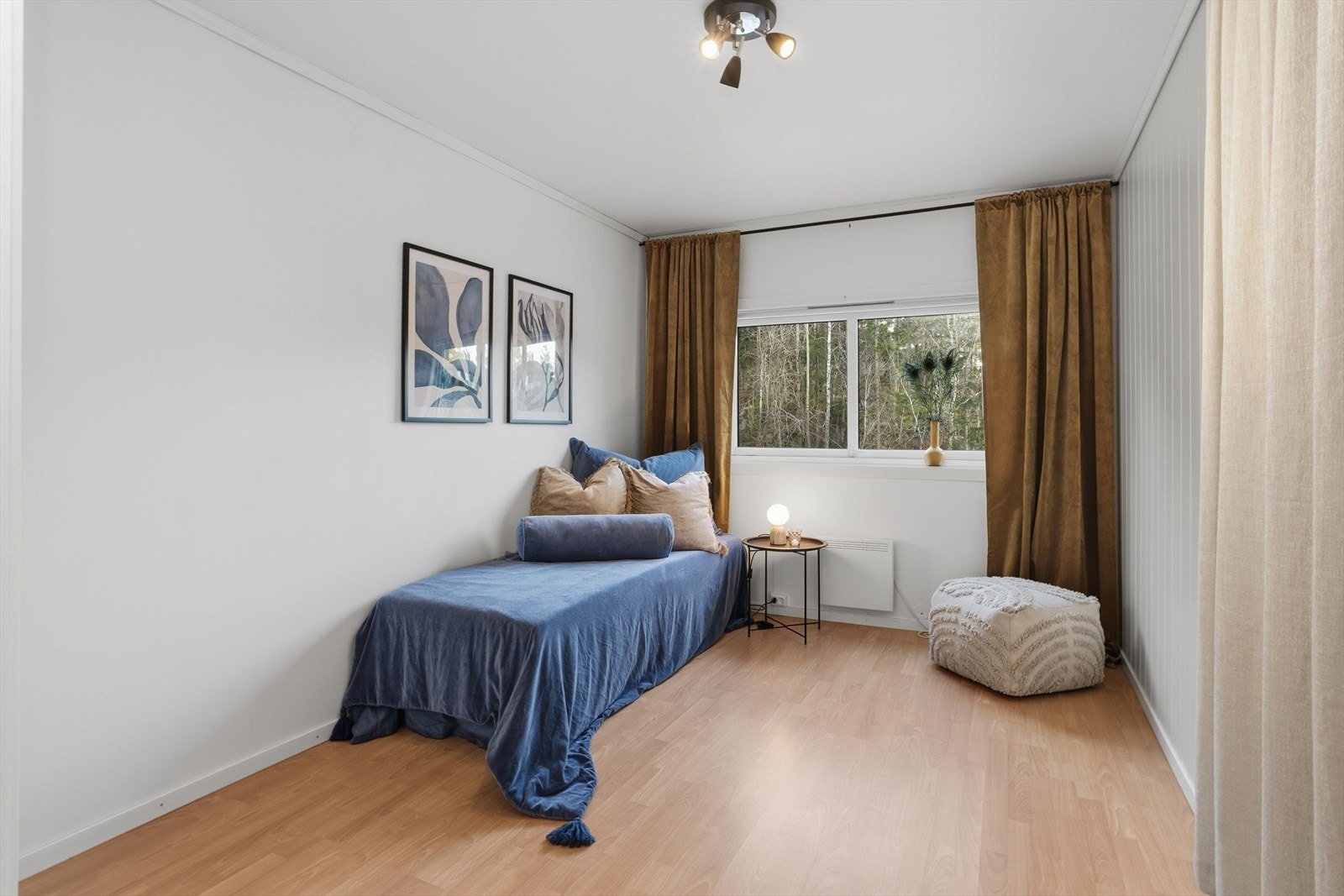 Soverom nr. 2 passer perfekt som barnerom eller gjesterom. Galleribilde