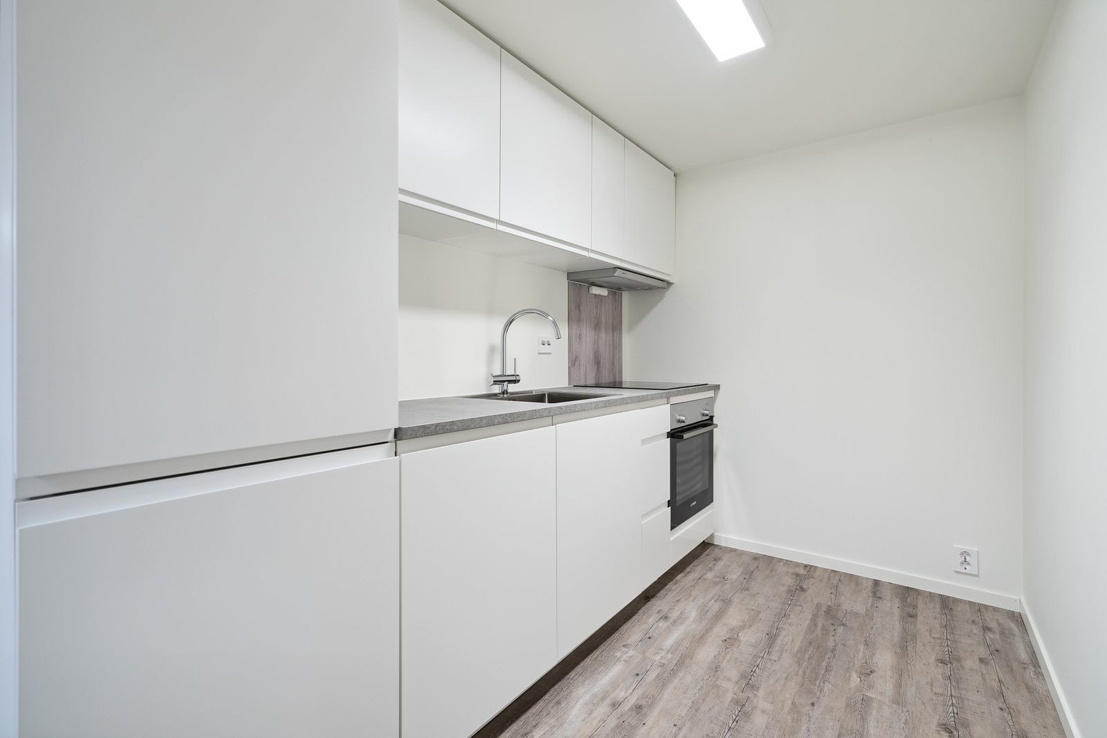 Kjøkkeninnredning i kjellerstue. Galleribilde