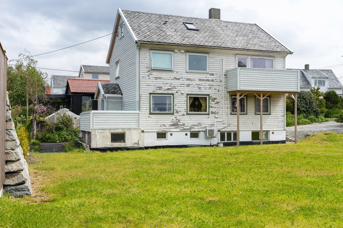 Fasade - hage Galleribilde