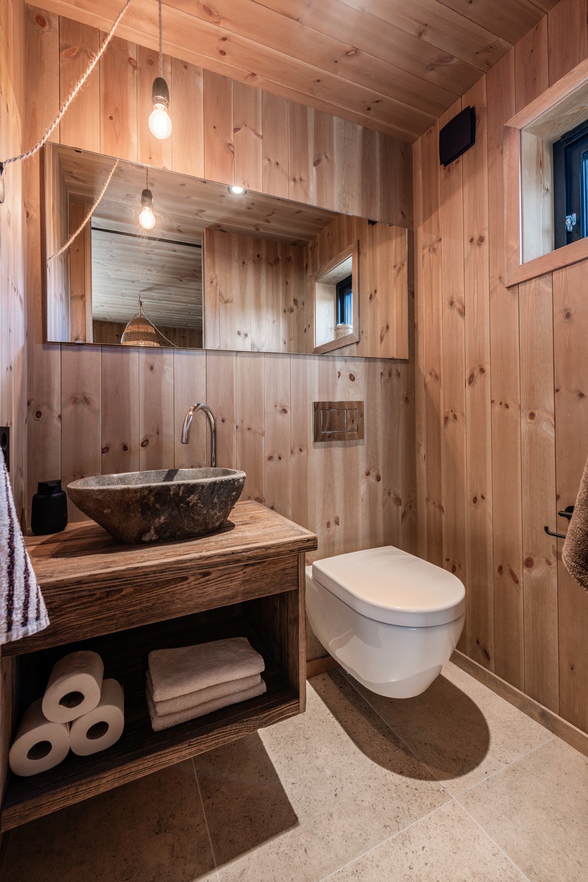 Badet tilhørende hovedsoverom 1 Galleribilde