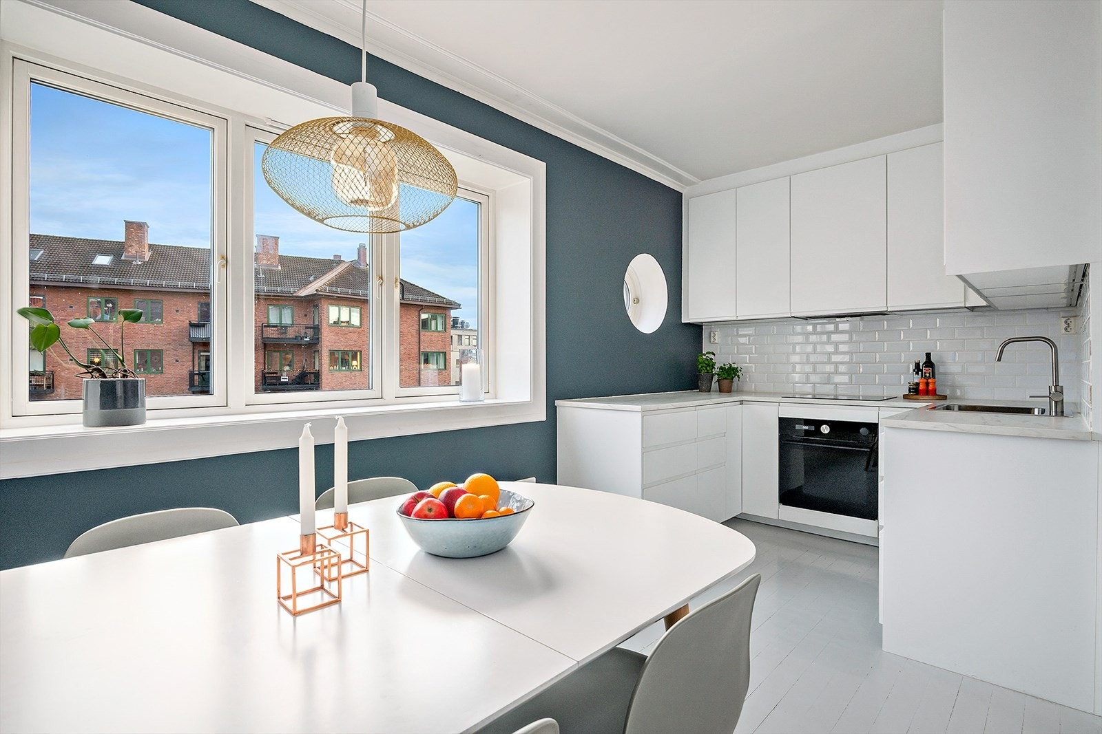 Stort separat IKEA - kjøkken som er nytt fra 2019. Galleribilde