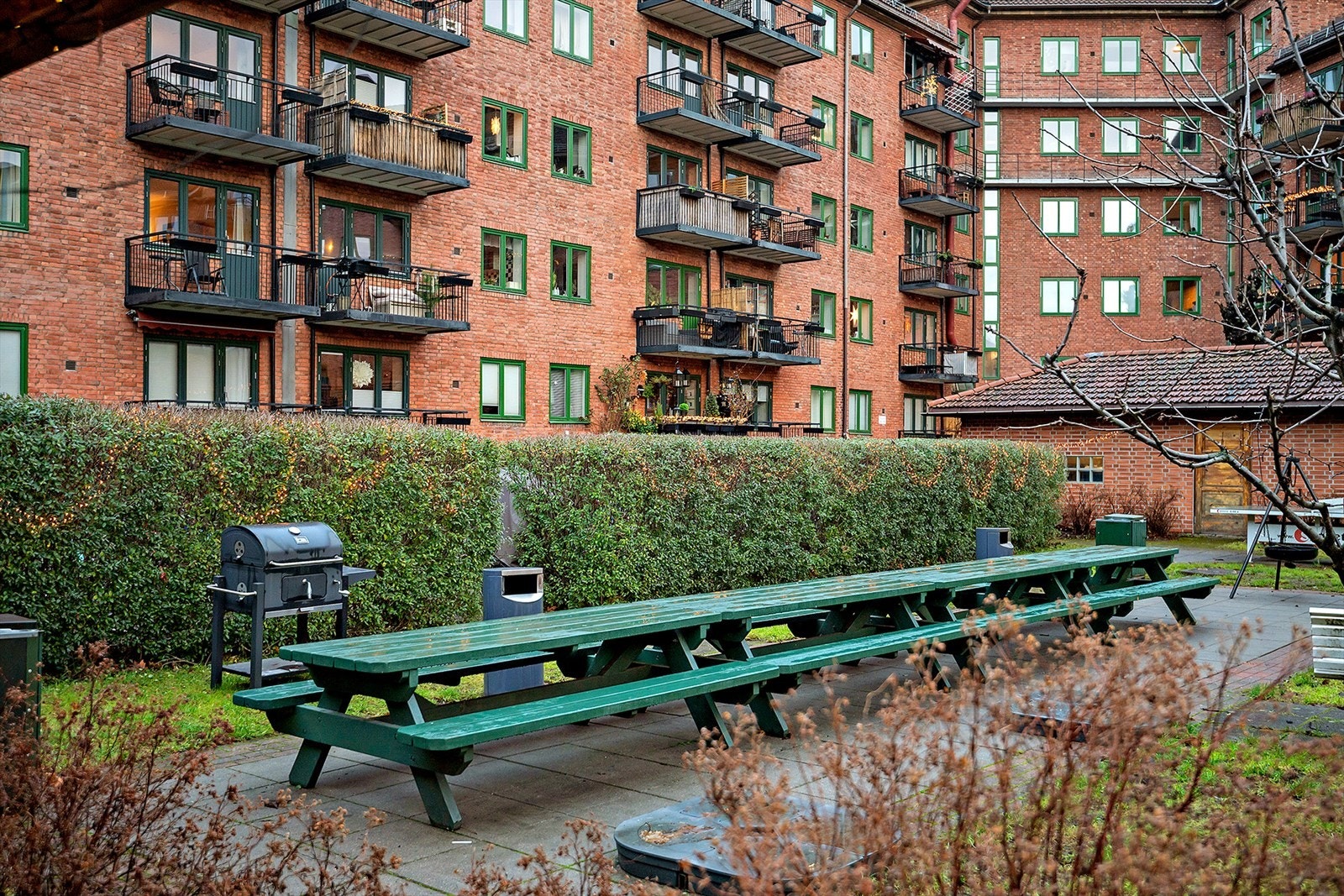 Hyggelige fellesområder for beboerne. Nye Carls er kun få minutter unna. Carls Bernekrysset som er 2-3 min gagne unna tilbyr "alt" av offentlig kommunikasjon! Galleribilde
