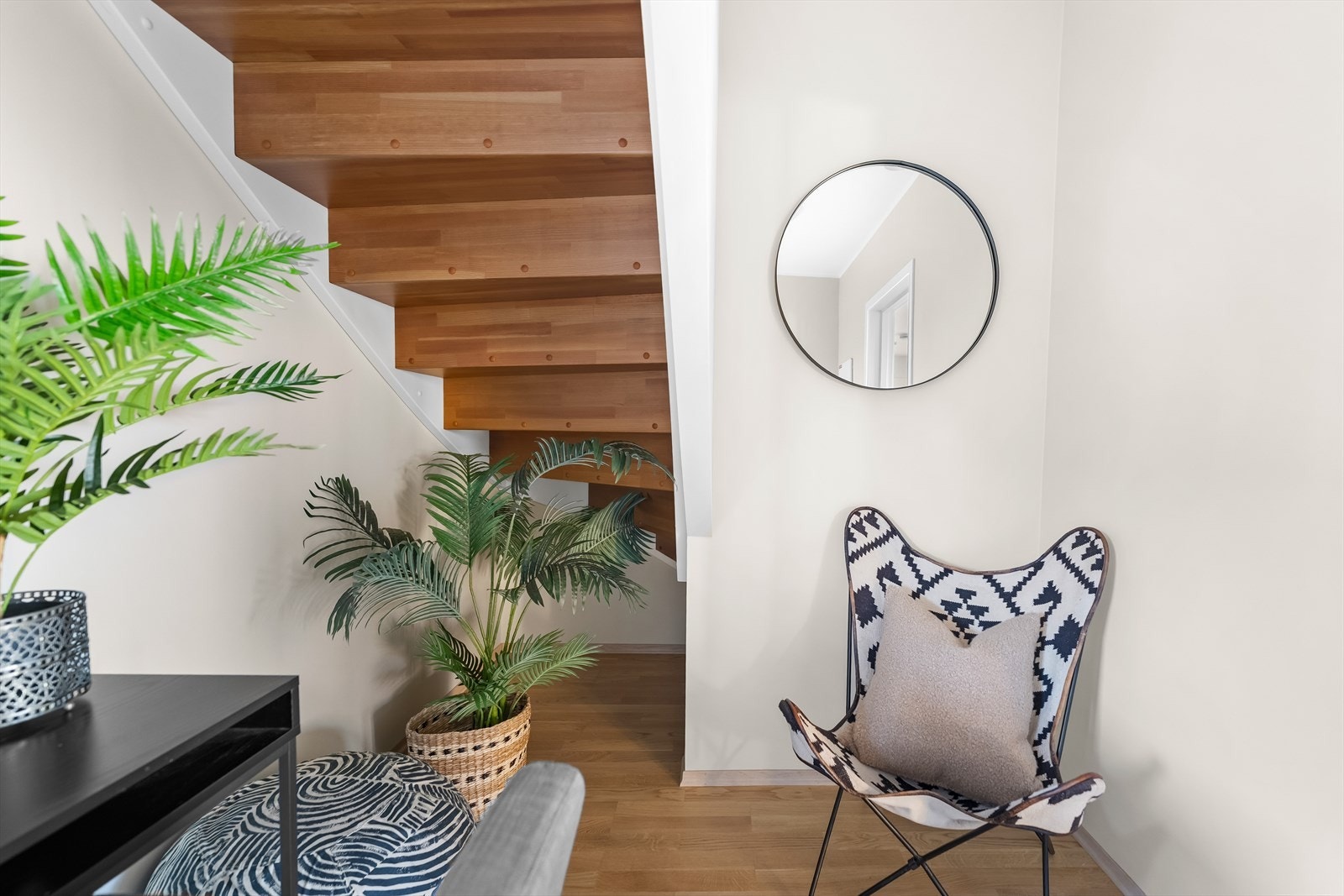 Soverommet har plass til seng, pult og garderobeskap. Galleribilde