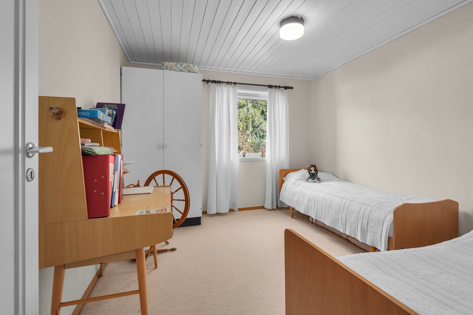 Disponibelt rom, i dag innredet som soverom. Galleribilde