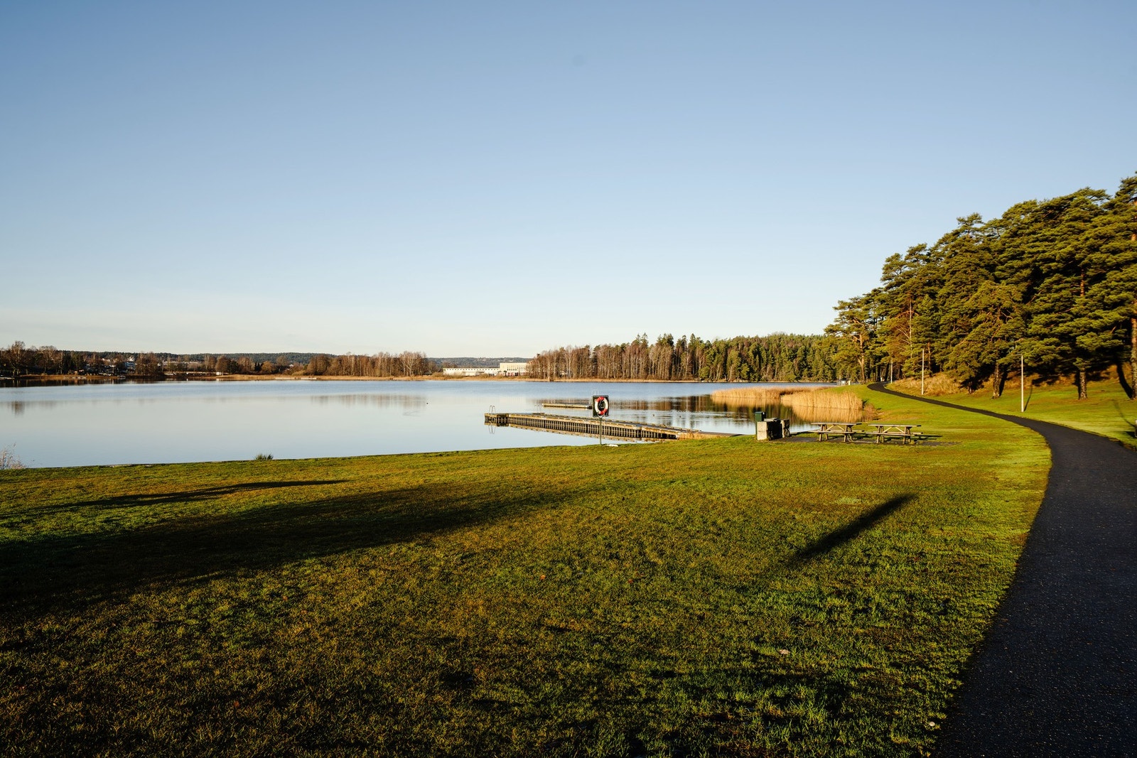 Tunevannet ligger i sykkelavstand fra eiendommen Galleribilde