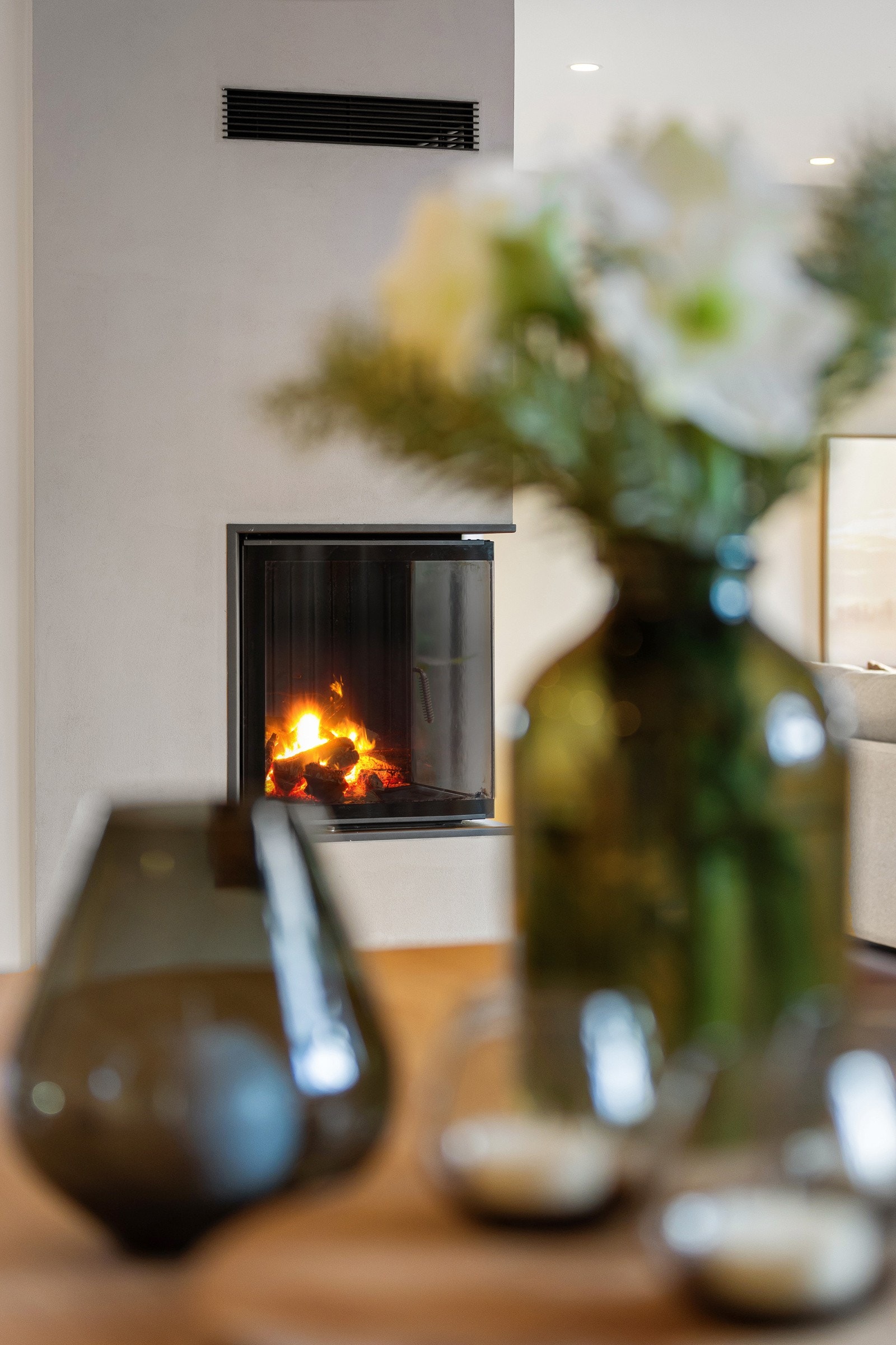 1. etasje: Koselig med peis. Detaljbilde Galleribilde