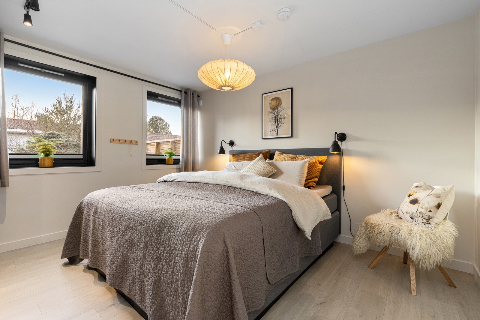 1. etasje: Soverom 2: Boligens hovedsoverom Galleribilde