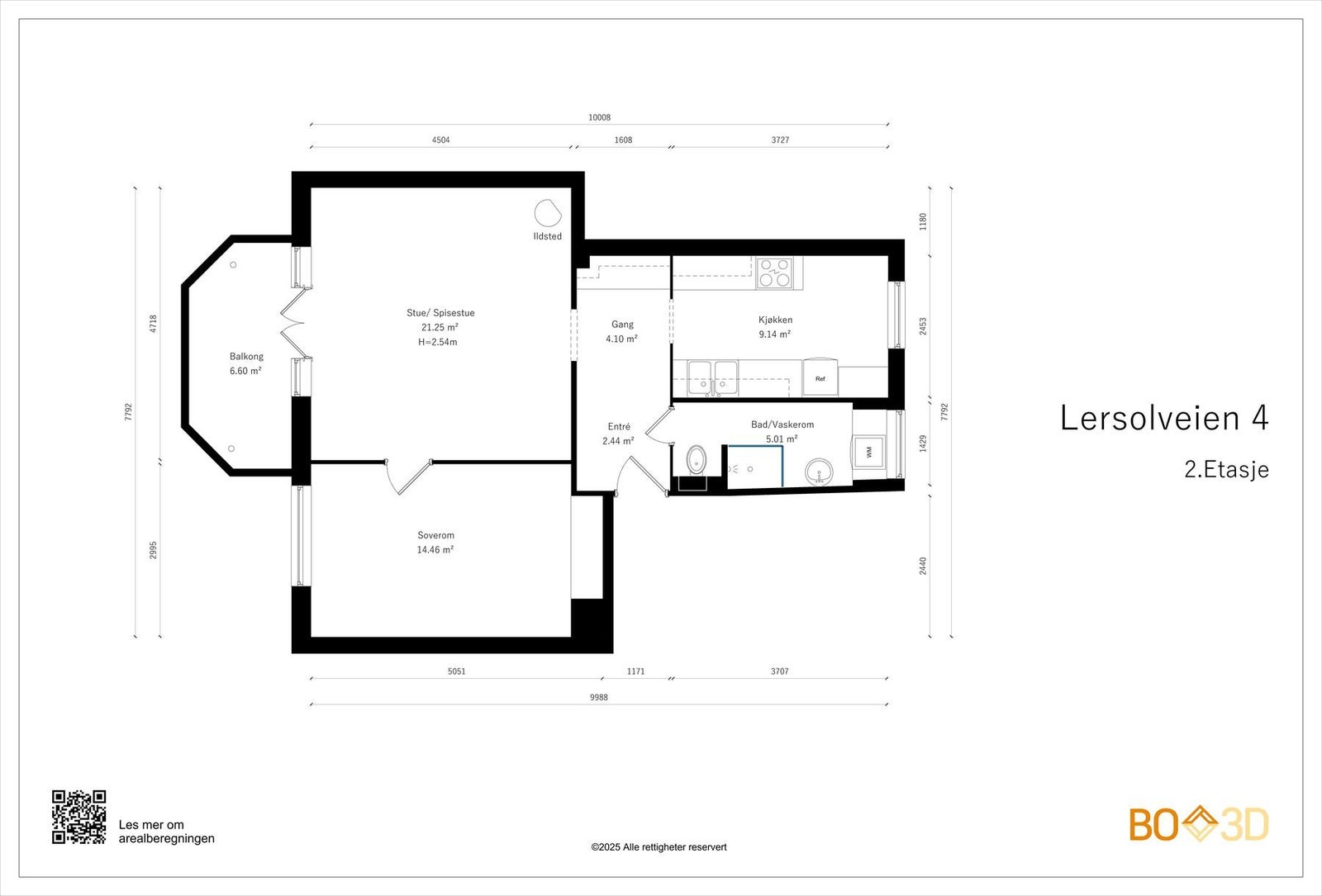 Plantegning. Boligen ligger i 2. etasje og består av entré, separat kjøkken med spiseplass, stue med peis, soverom og bad. Galleribilde