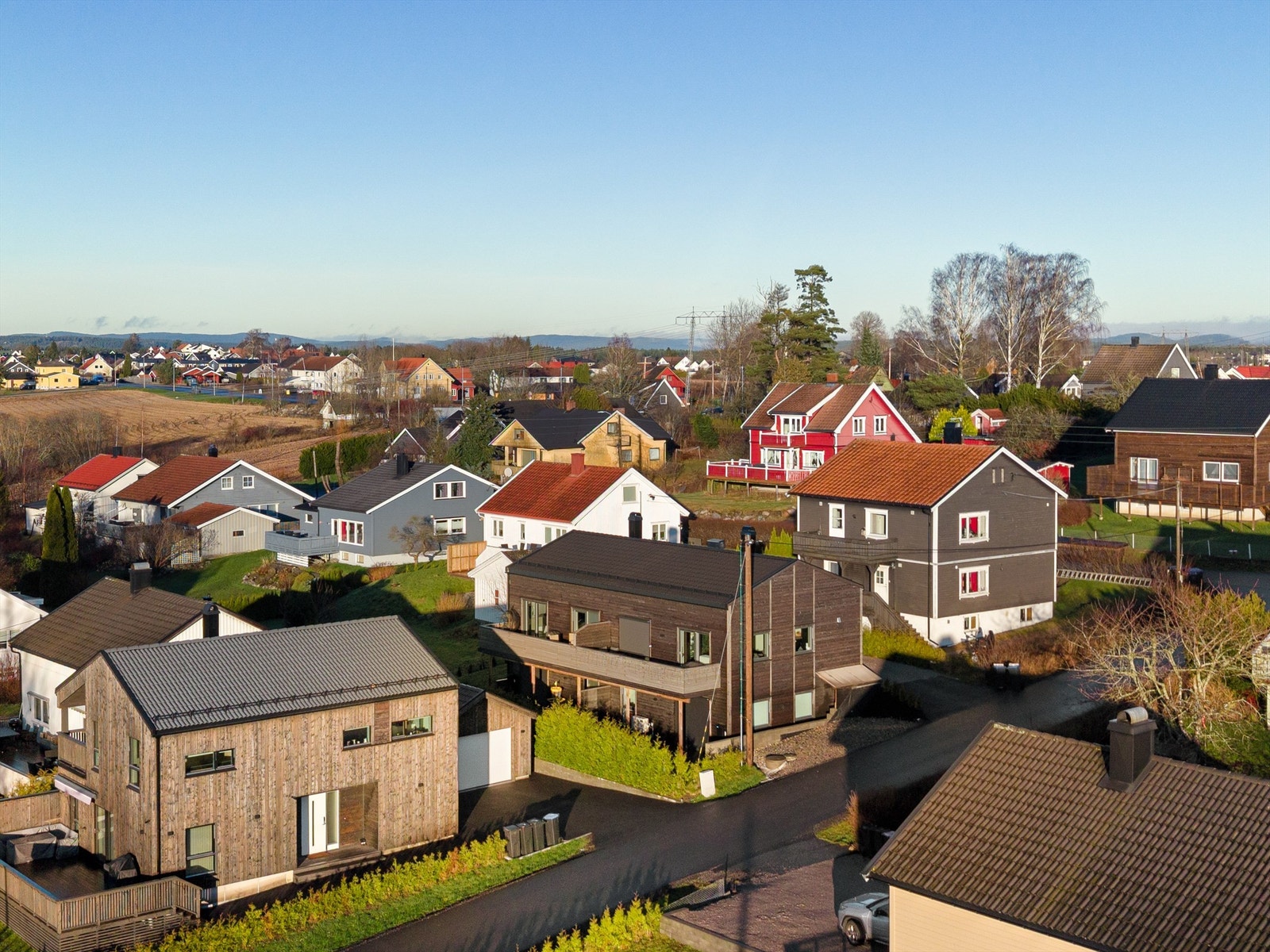 Sommerstid er det sol på balkongen fra tidlig ettermiddag til kveld. Galleribilde