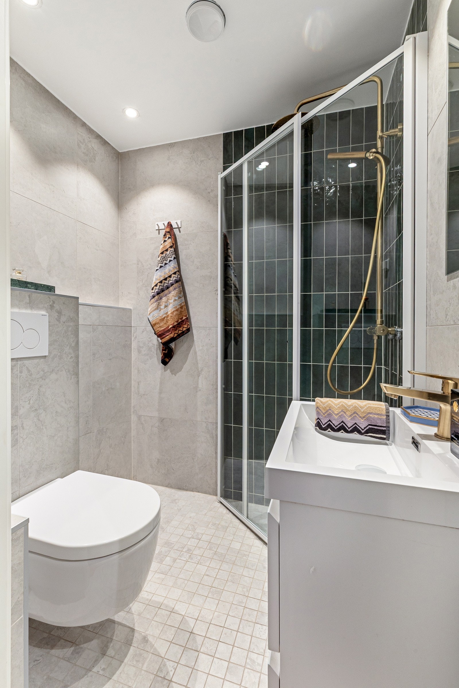 Badet ble sammen med resten av leiligheten pusset opp i 2023 Galleribilde