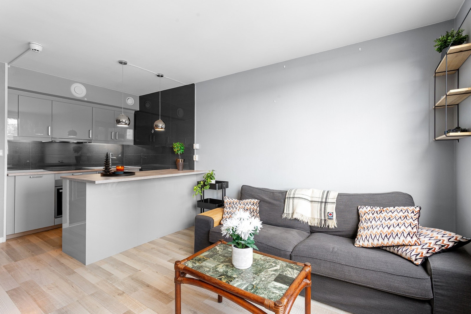 Åpen kjøkken- og stueløsning Galleribilde