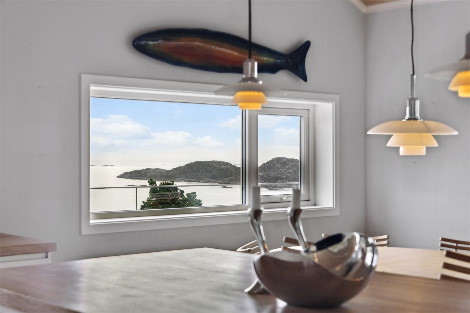 Utsikt mot sør/øst fra kjøkken Galleribilde