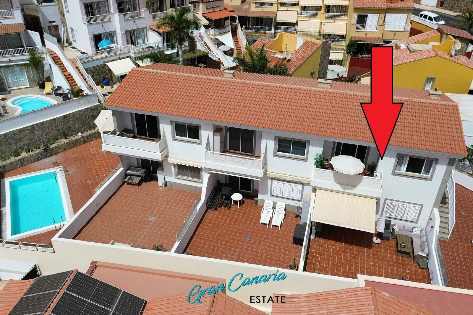 Leiligheten ligger øverst til høyre i bygget. Hjørne- og toppleilighet Galleribilde