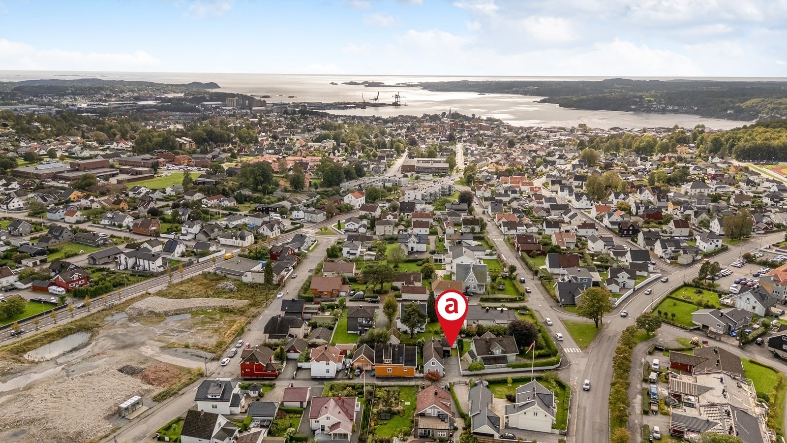 Boligen har en flott sentral beliggenhet Galleribilde