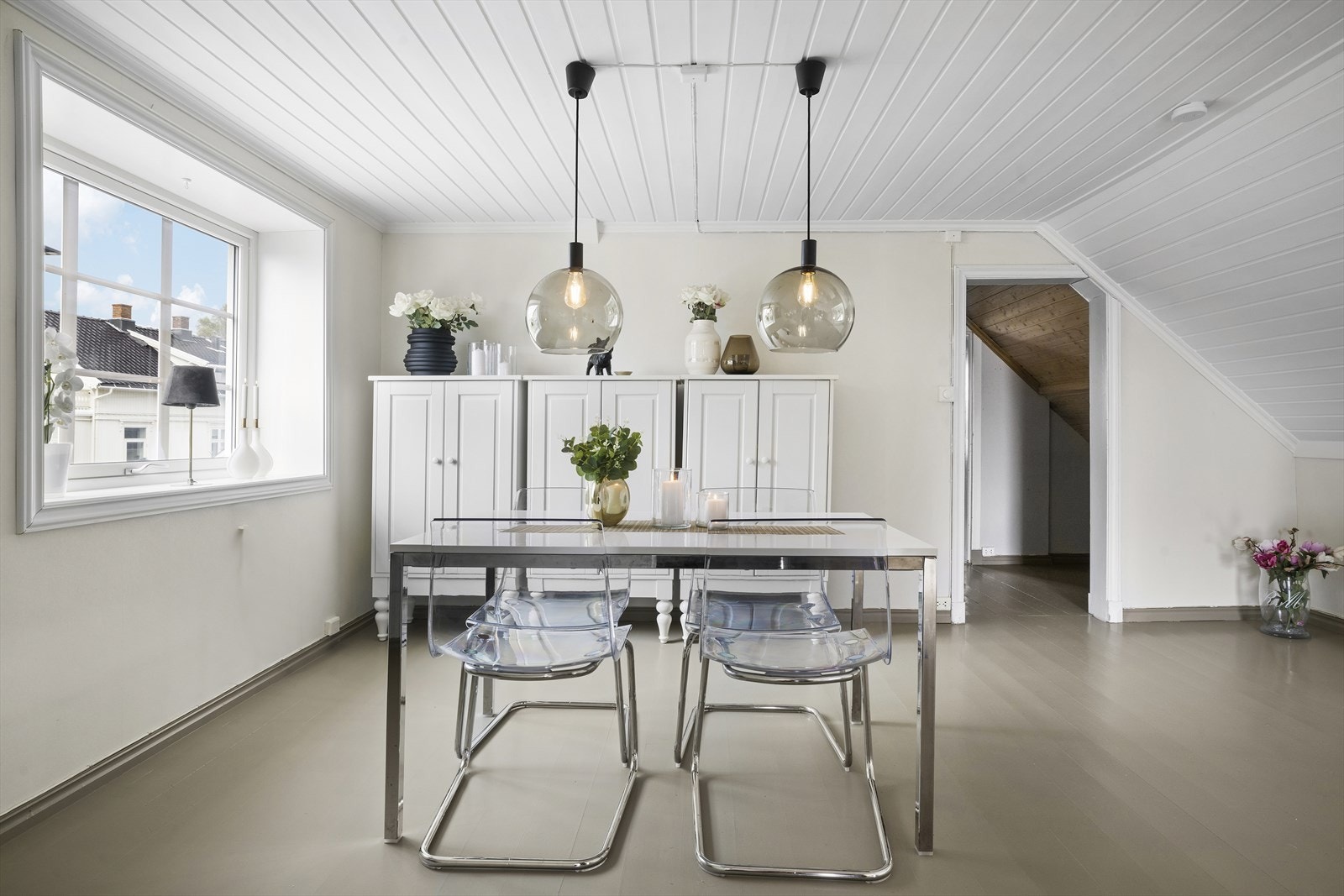 Det er god plass til stor spisestue Galleribilde