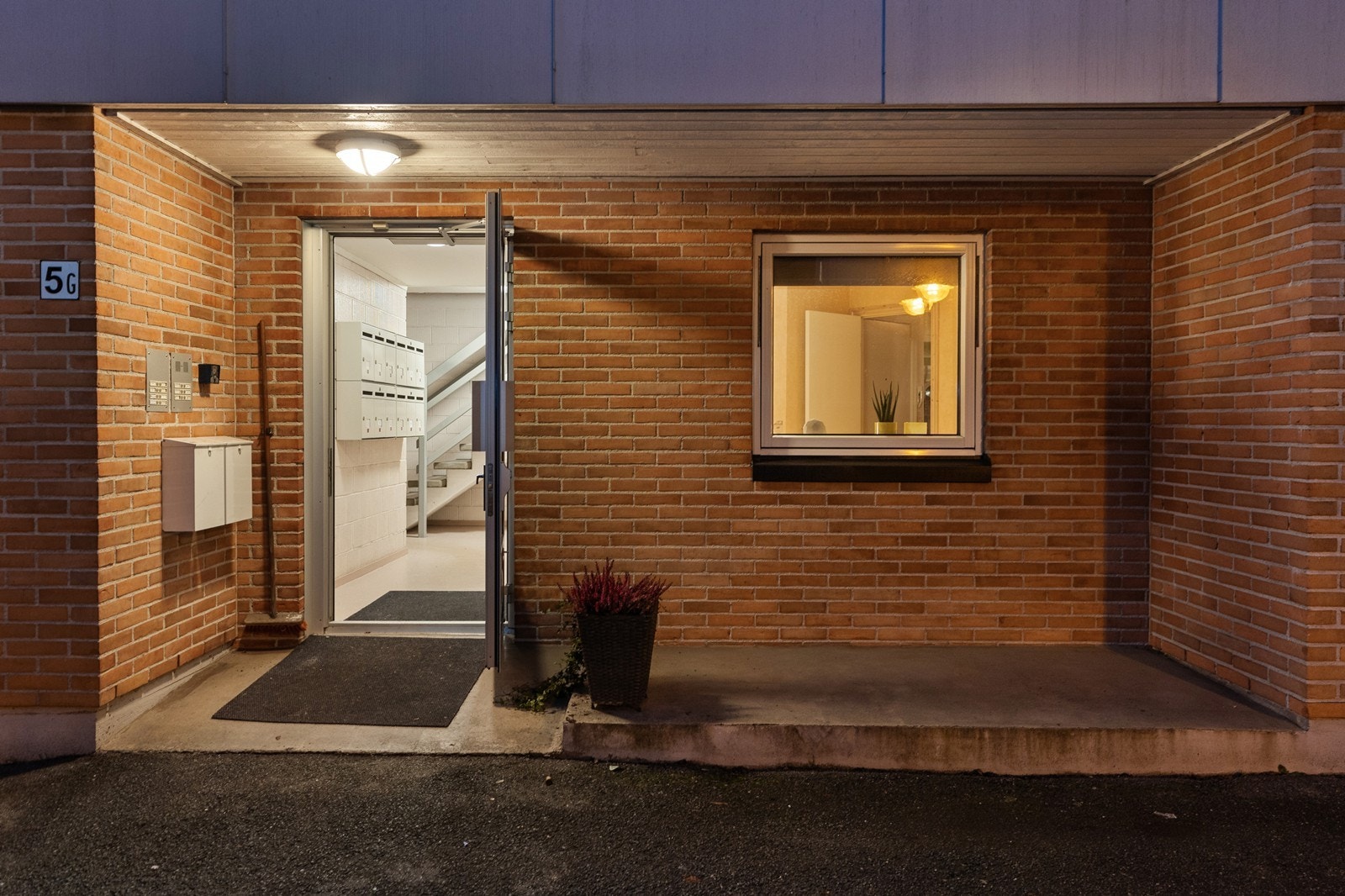 Inngangsparti til felles trappegang Galleribilde