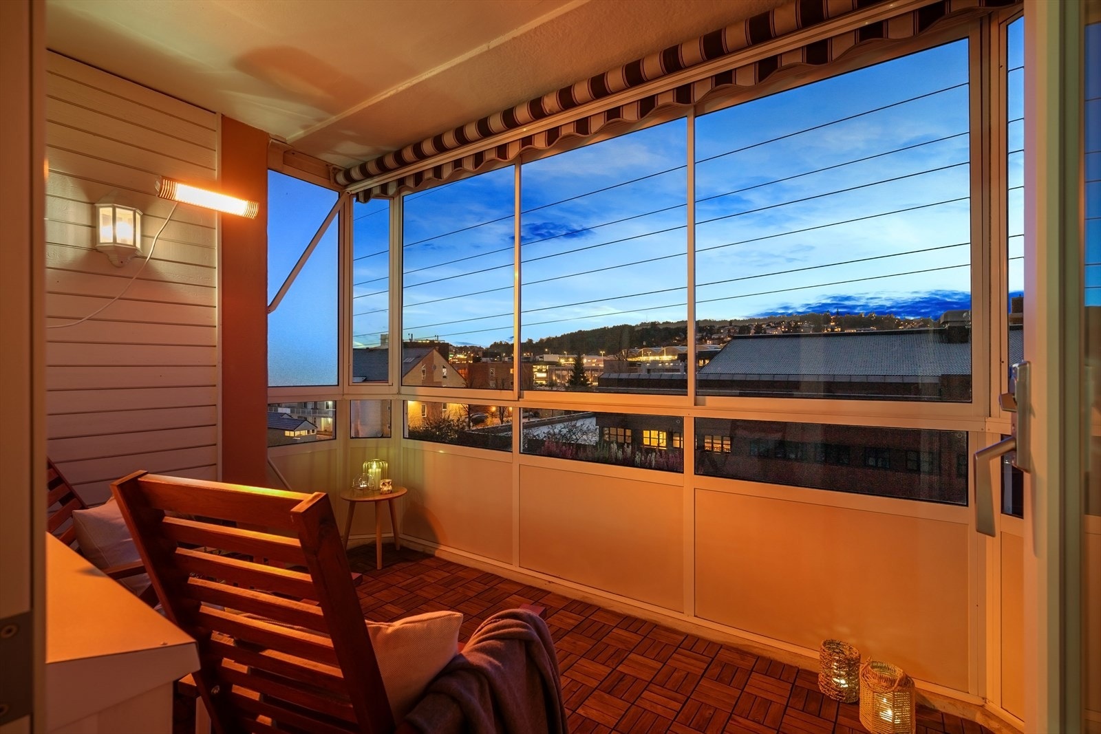 Balkongen er en fin forlengelse av leiligheten. Galleribilde