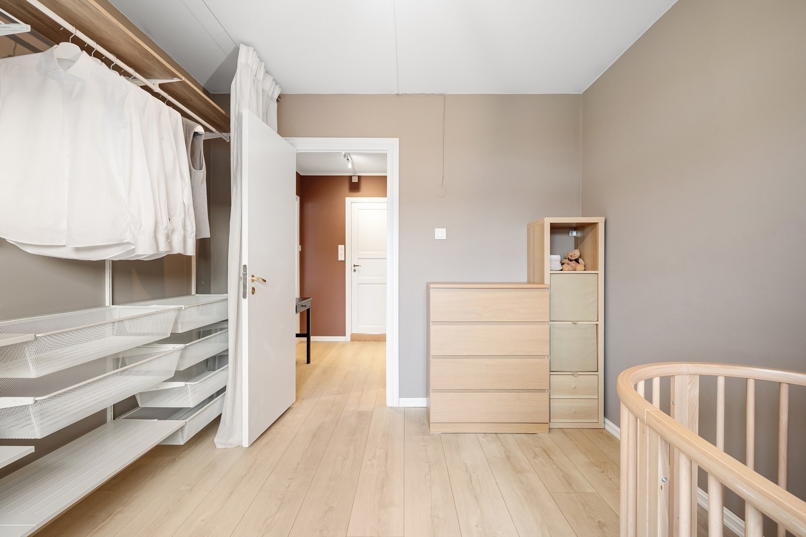 Godt med garderobeplass. Galleribilde