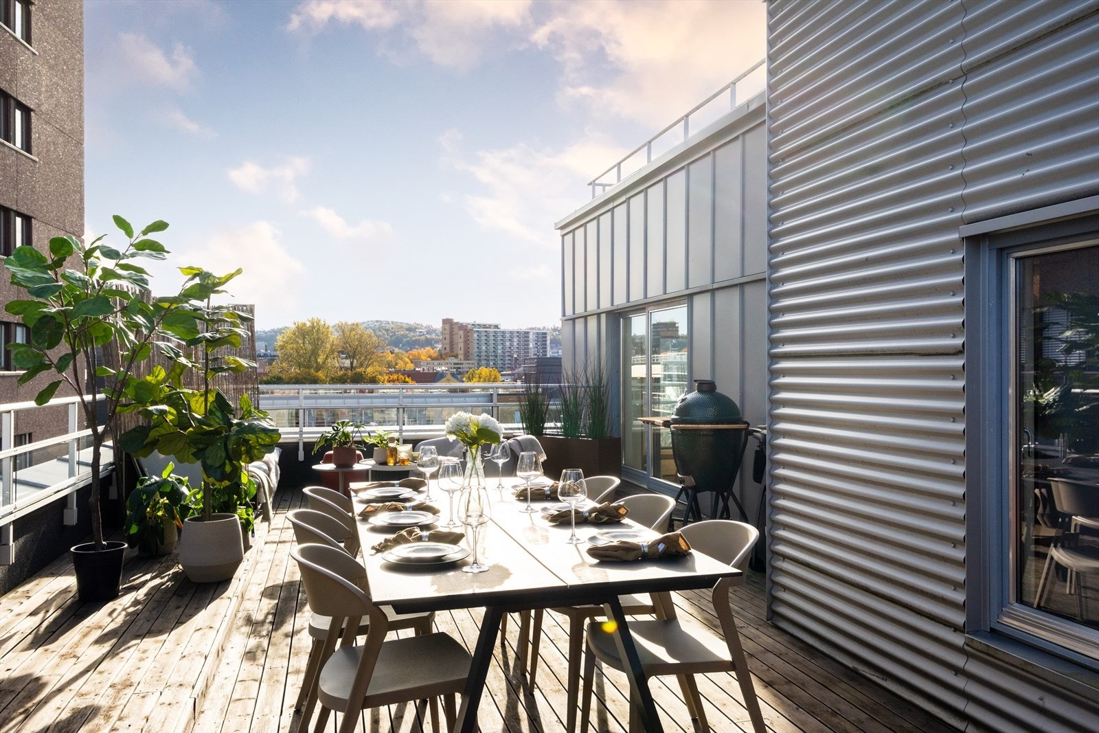 På takterrassen er det god plass til spiseplass, grill, sofaseksjon og annen møblering. Galleribilde