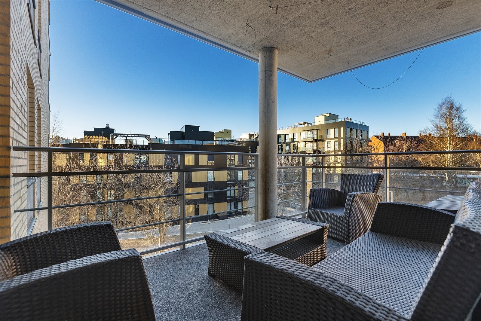 Gode solforhold på balkongen. Galleribilde