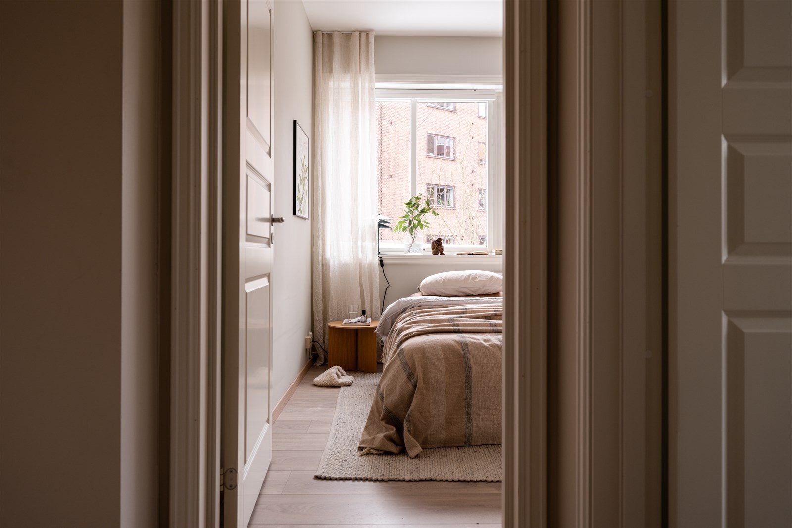 Det er to fine soverom i leiligheten, hvor begge er av god størrelse. Galleribilde