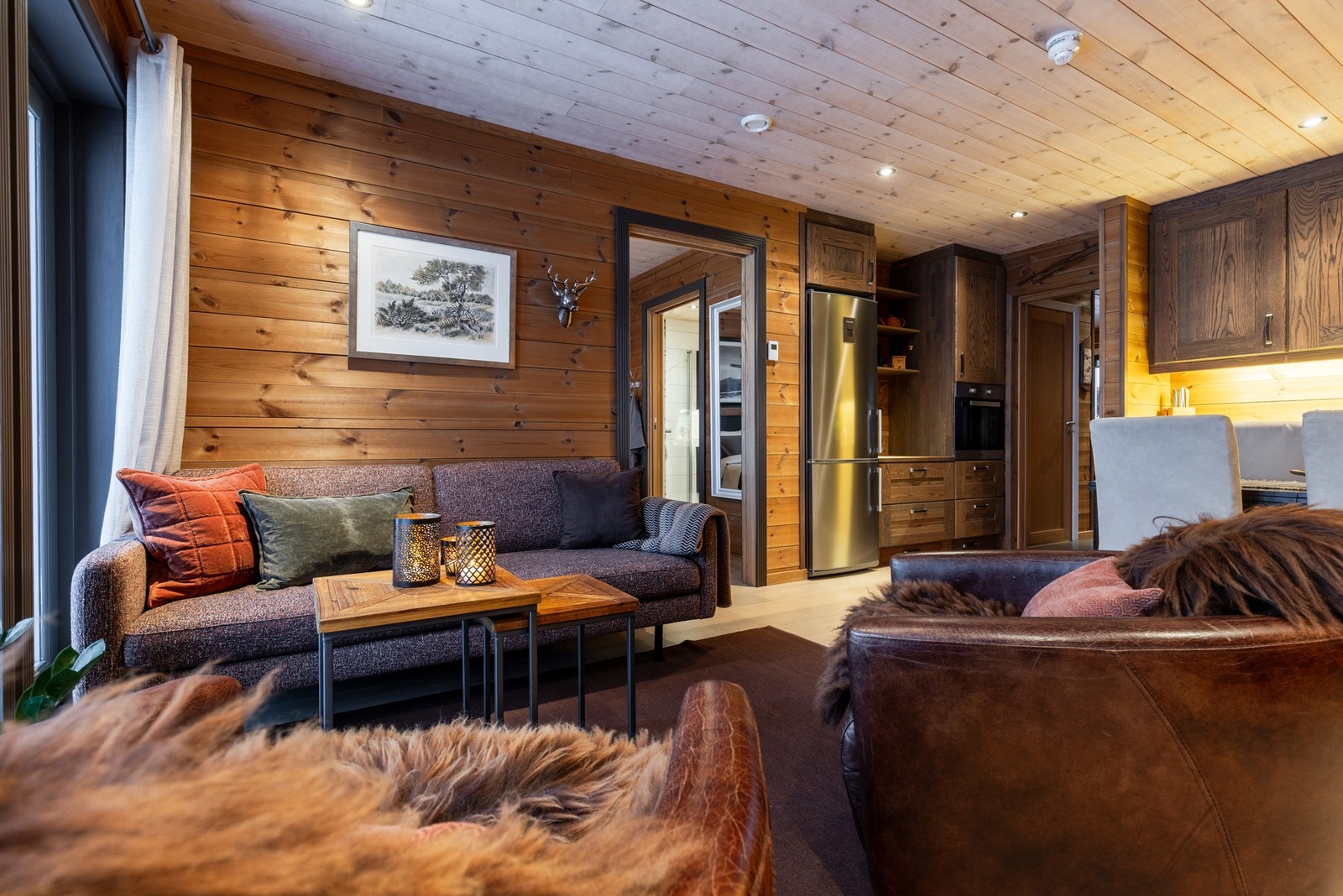 Fra stuen mot master soverom og kjøkken. Galleribilde