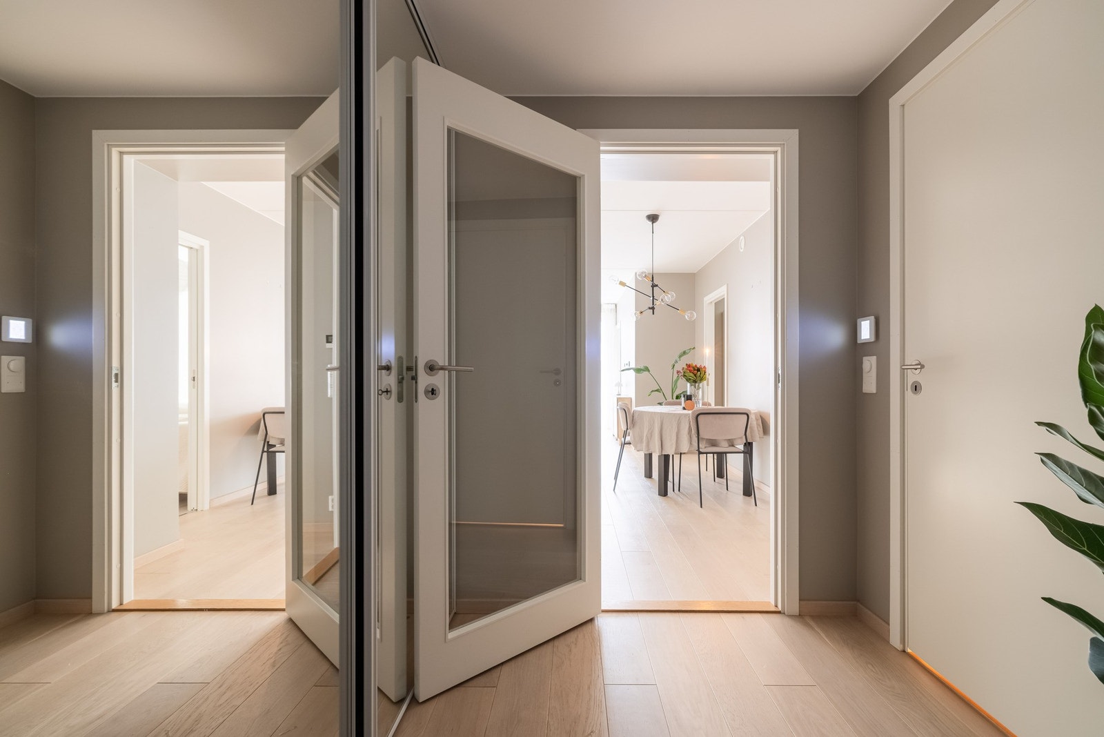 Leiligheten disponerer i tillegg en bod i kjelleren med direkte heisadkomst. Galleribilde