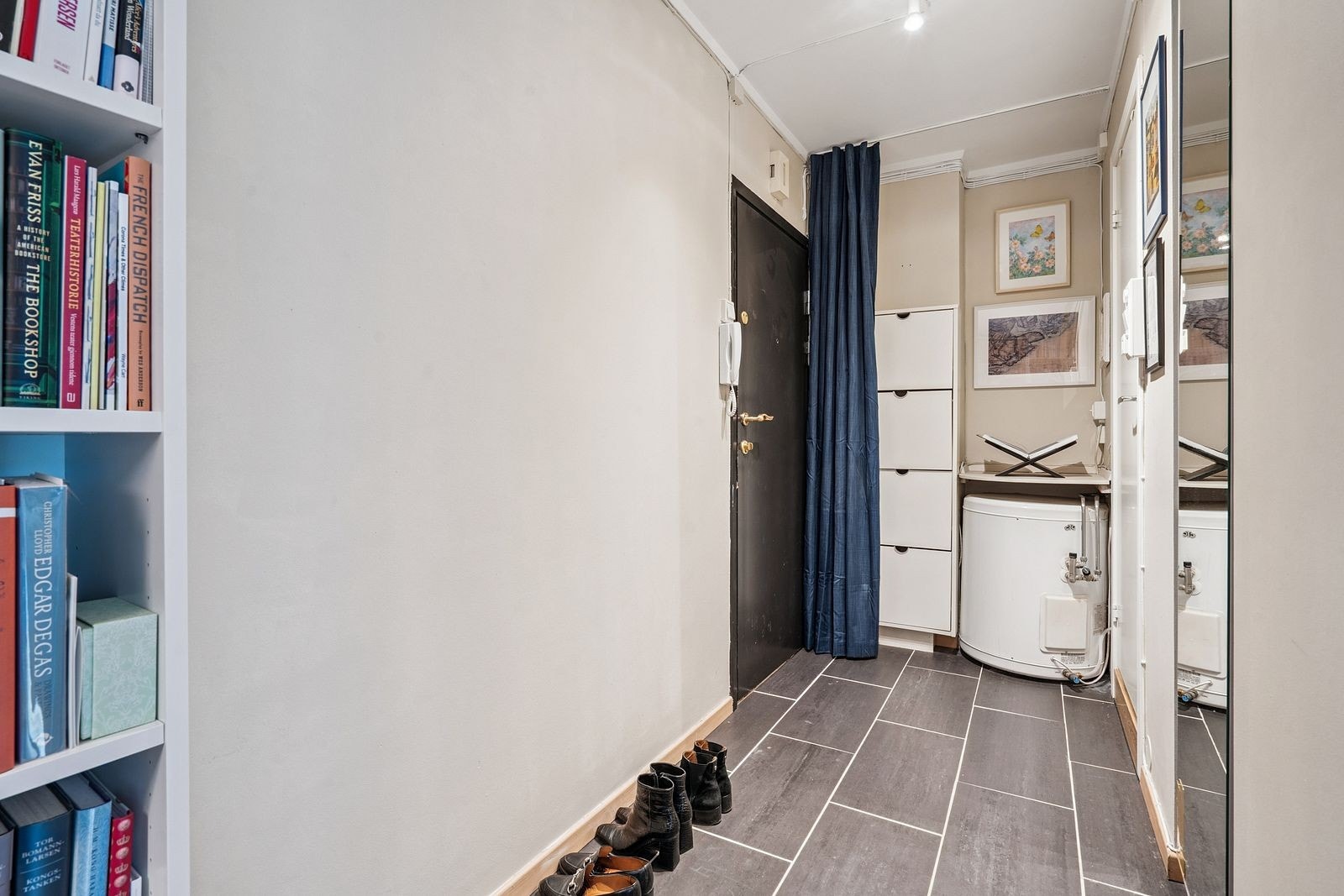 Flislagt gang - Velkommen på visning - Galleribilde