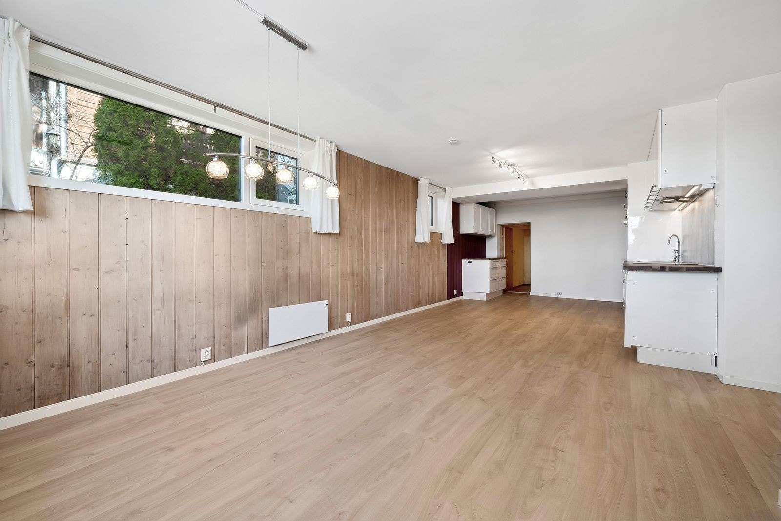 Stue / spisestue - hvitevarer er inkludert i leien Galleribilde