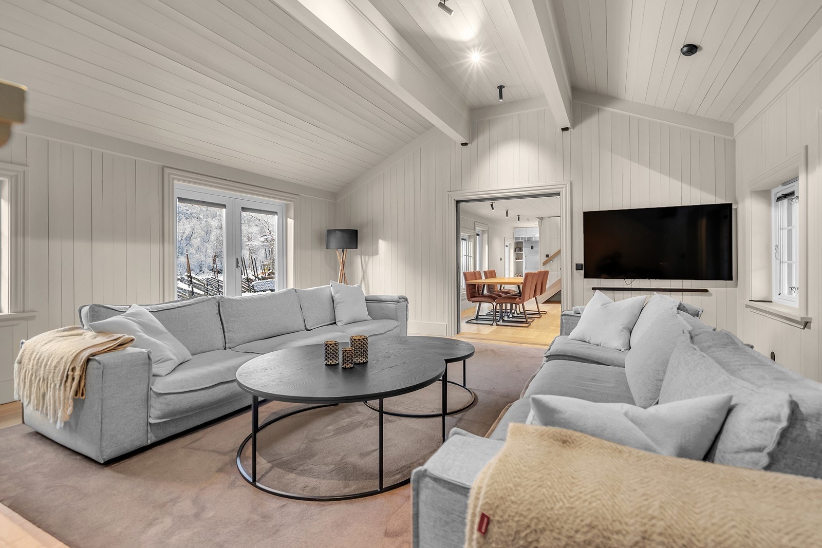 Stue nr.2; her er det god plass til både venner og familie Galleribilde