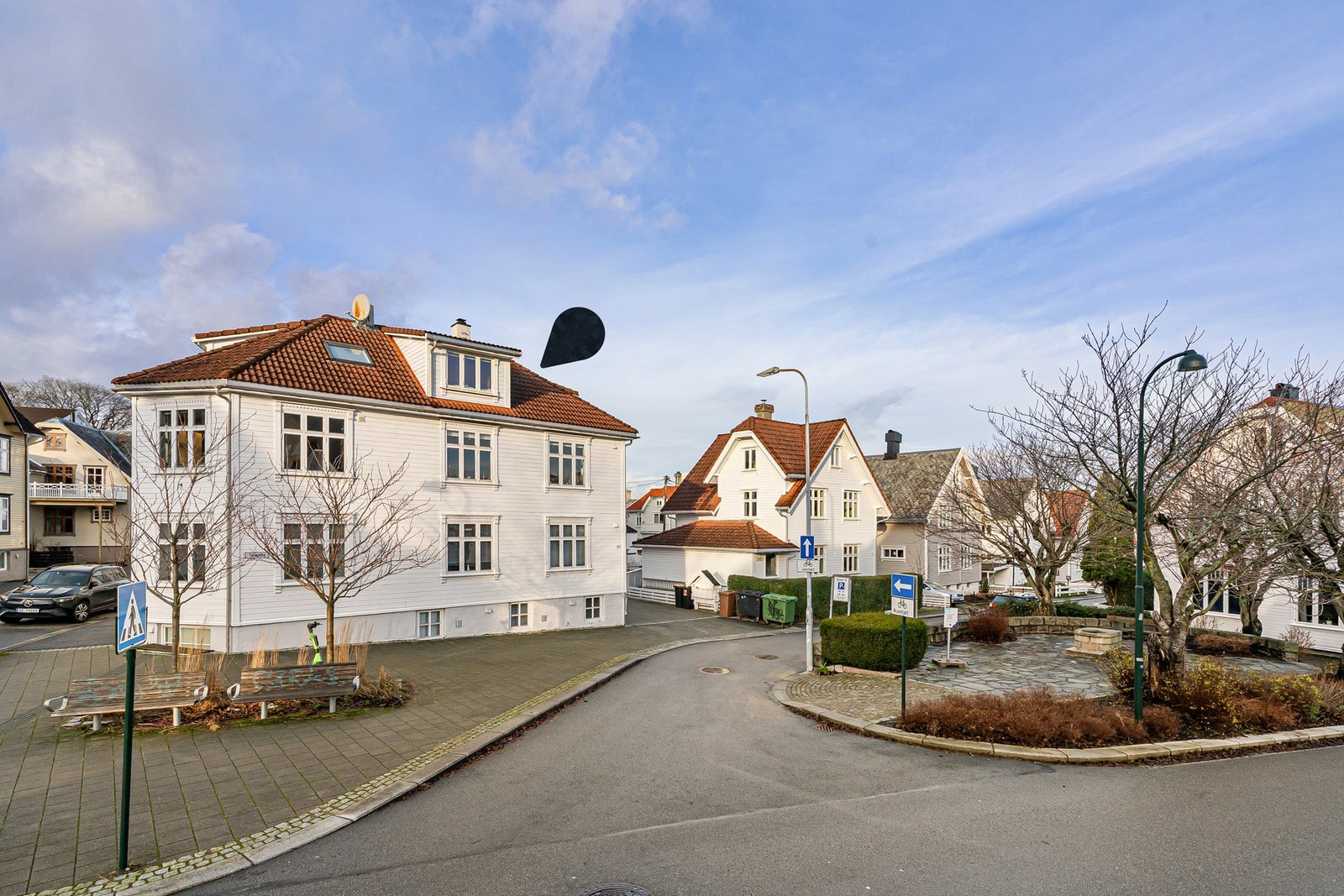 Luftig beliggenhet i 2. etasje og loft. Galleribilde