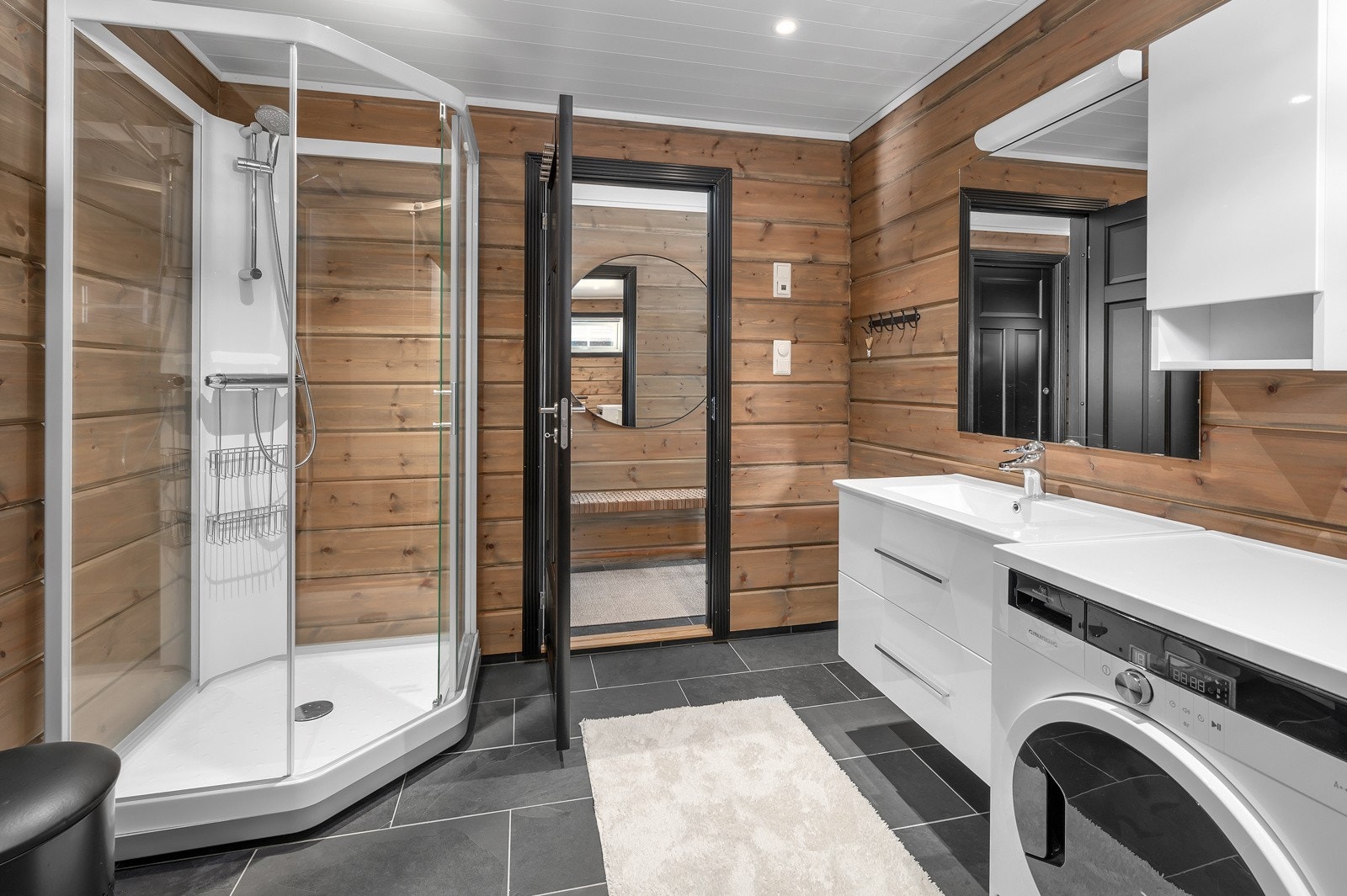 Bad 1.etg. Galleribilde