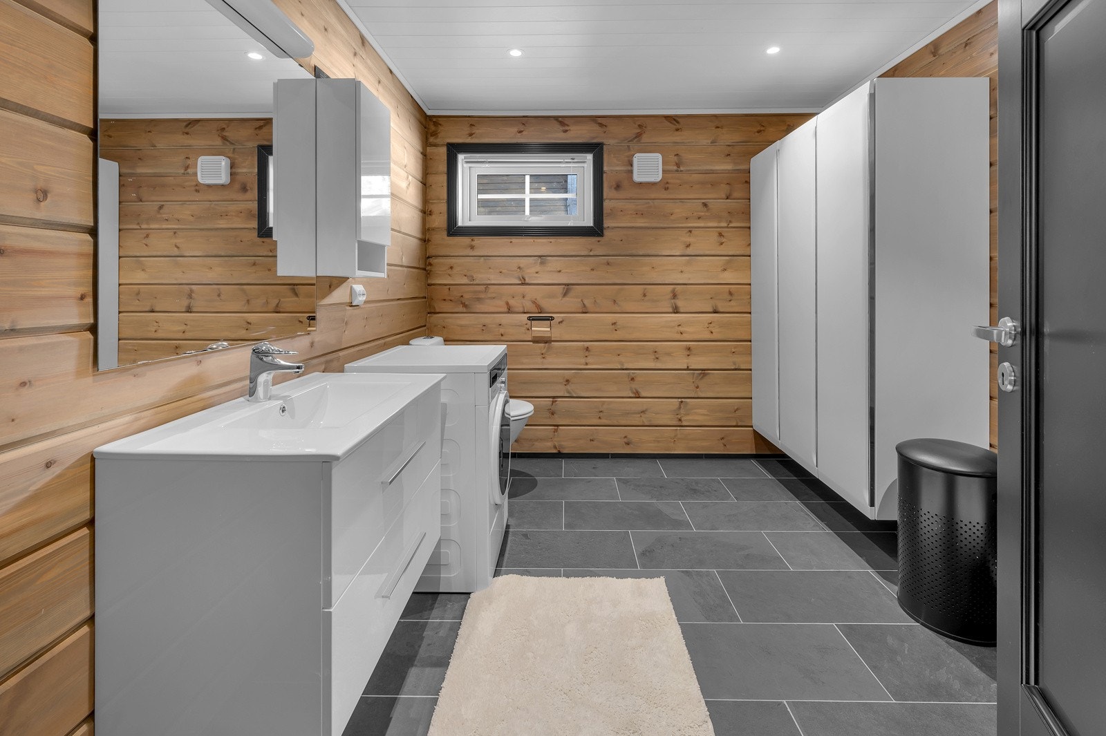 Bad 1.etg. Galleribilde