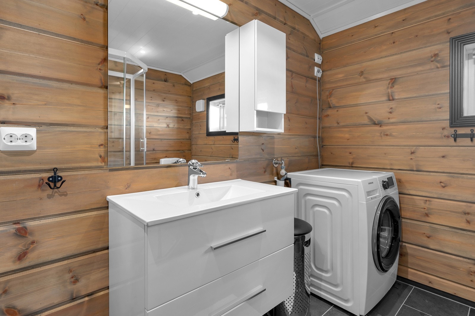 Bad 2.etg. Galleribilde