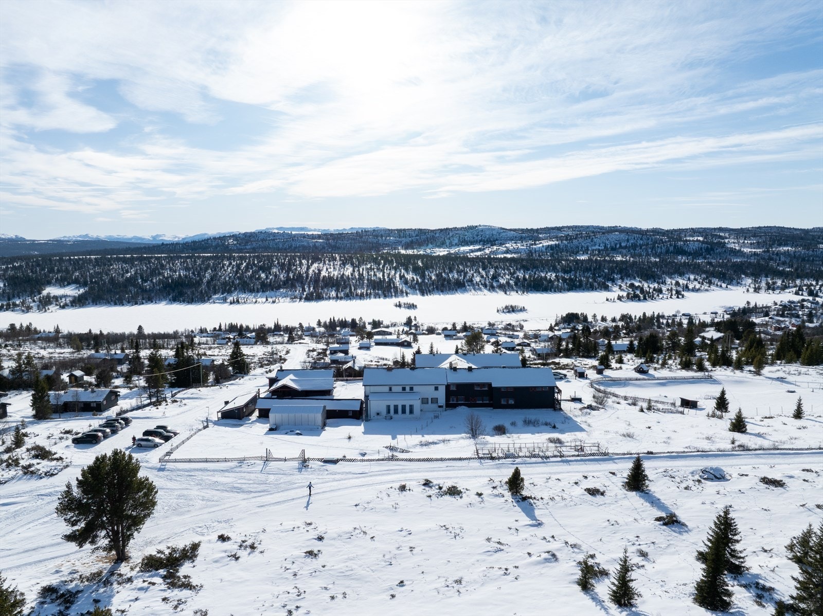 Her kommer man direkte inn i et stort løypenettverk med dobbeltsporede maskinpreparerte skiløyper. Galleribilde