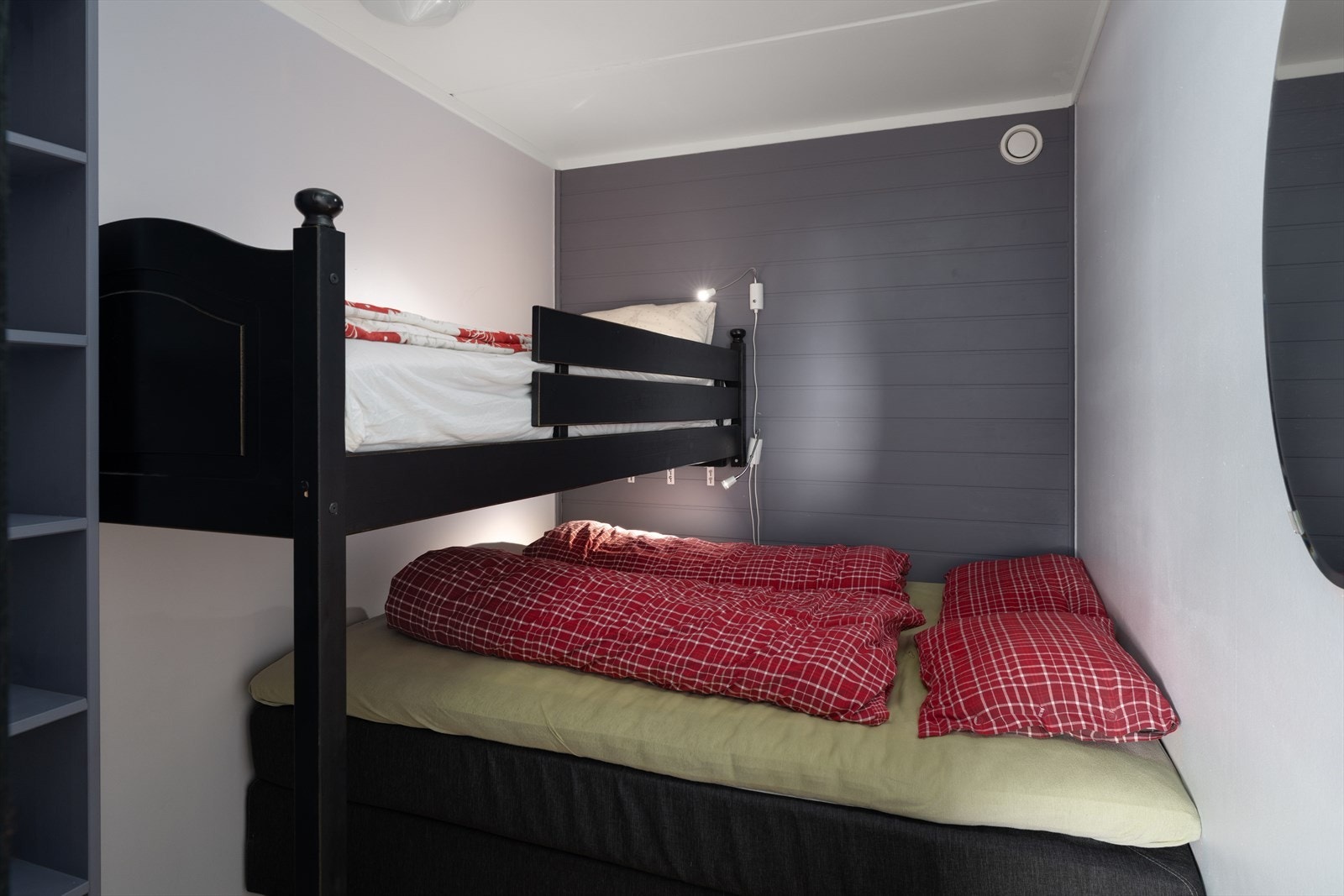 Leiligheten har to sovealkover med totalt 5 sengeplasser. Galleribilde