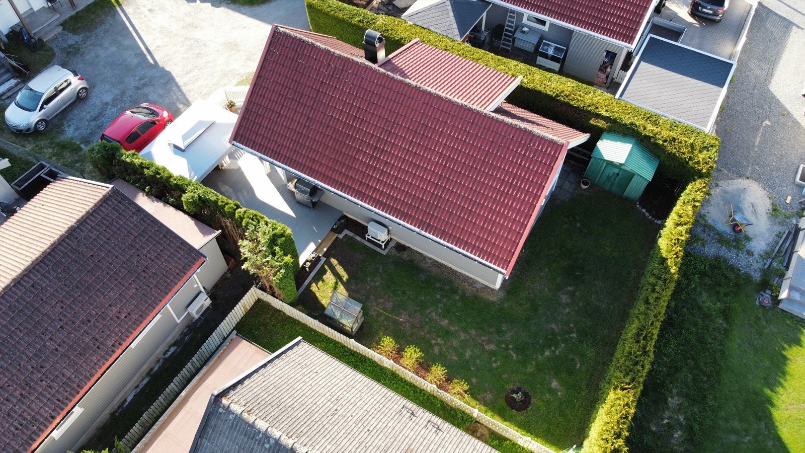 Oversiktsbilde over eiendommen. Selgers private foto Galleribilde