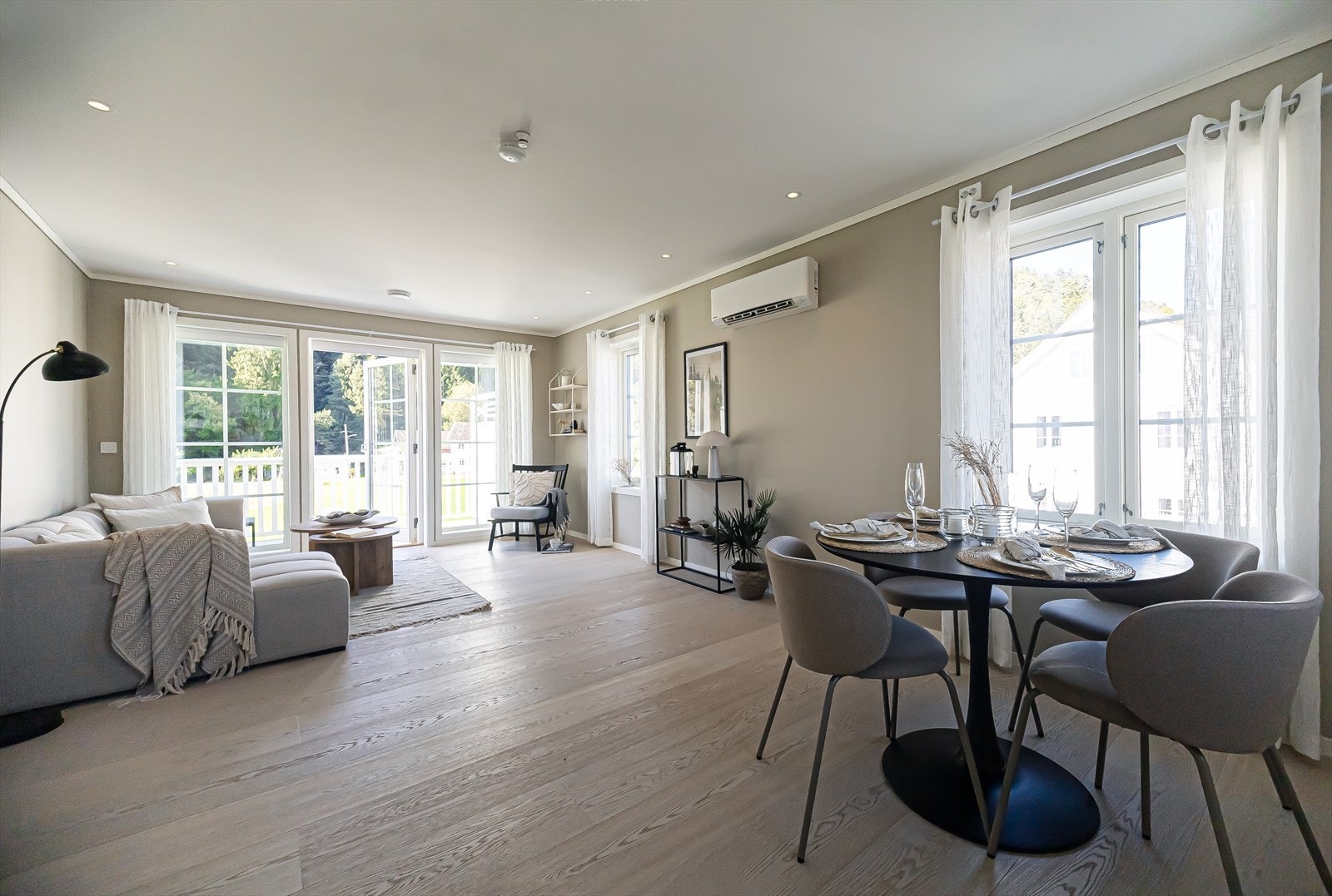 Vestbygdveien 24, en gjennomgående fin leilighet med hele fire soverom Galleribilde