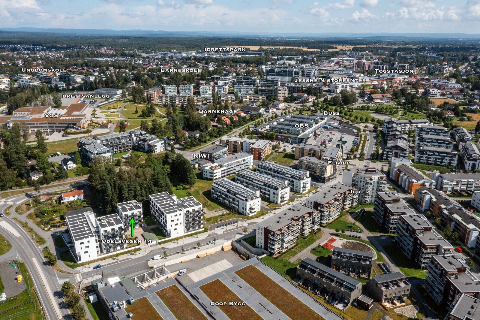Jessheim Stasjon og Jessheim Storsenter bare 10-12 minutter fra leiligheten. Galleribilde
