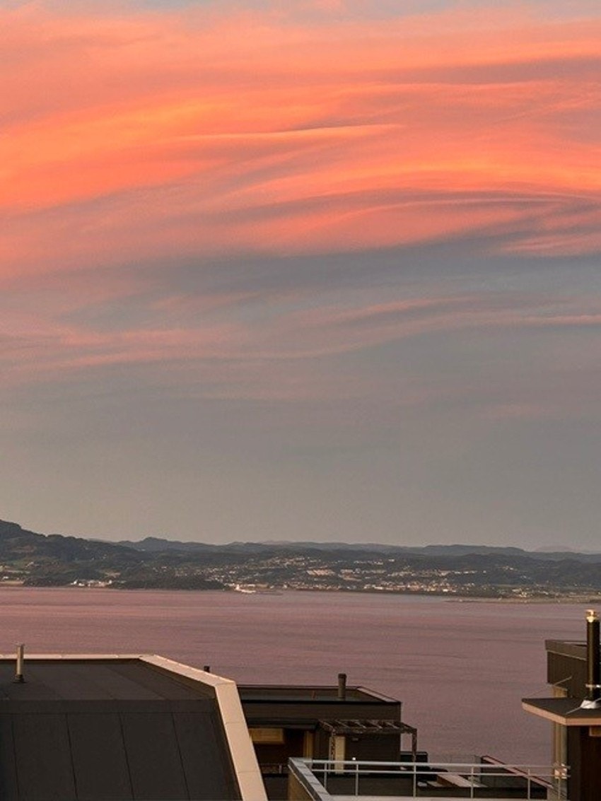 Se denne flotte utsikten. Tatt av selger en sommerdag Galleribilde