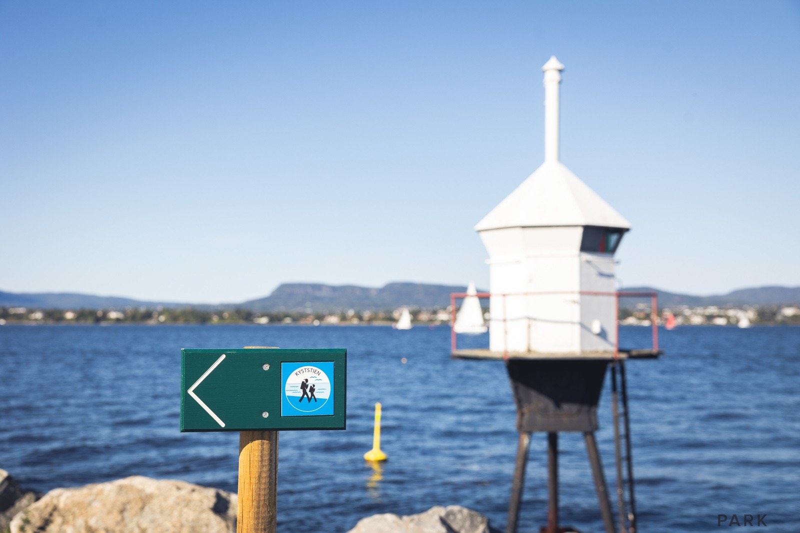 Det er ca. 15 min å spasere til strandpromenaden på Flaskebekk, hvor det er fine badeplasser. Galleribilde